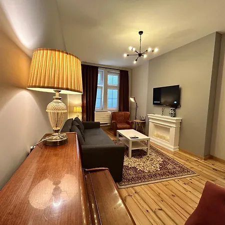 1bd Apartment *
